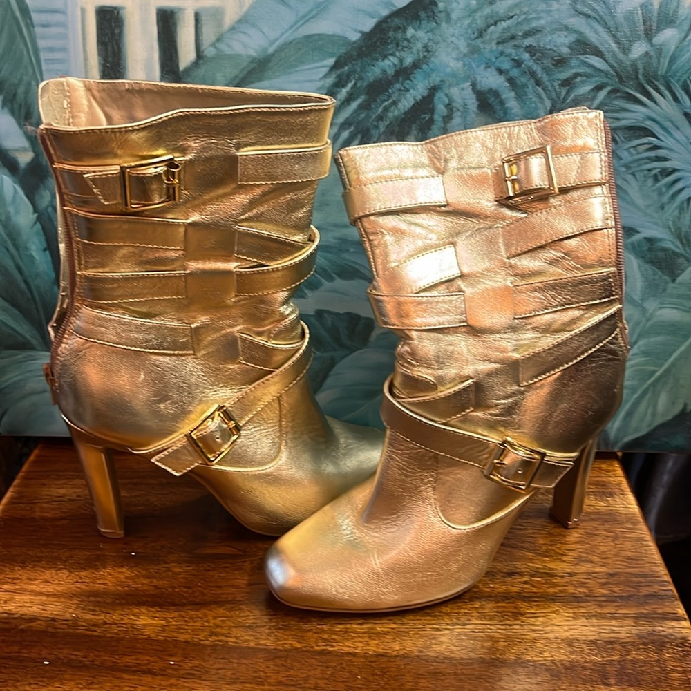 🥰Gold boots Miss Tina a taste of couture 8